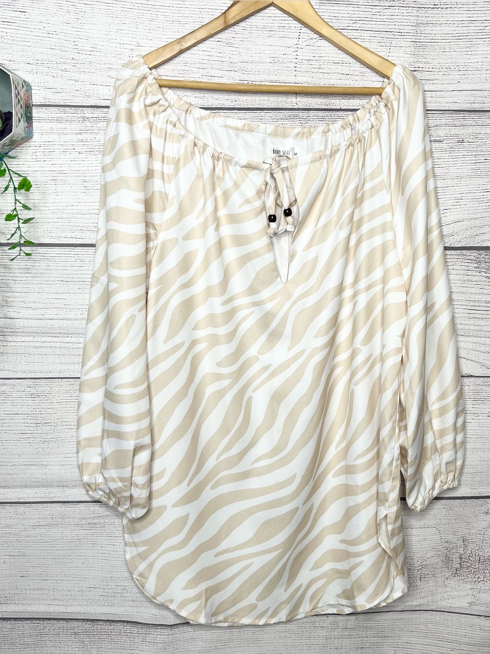 Boho Soul Neutral White & Cream Zebra Print Off-Shoulder Mini Dress Size Medium